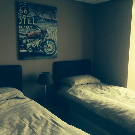 Coach & Horses Bed & Breakfast Tredegar ภายนอก รูปภาพ