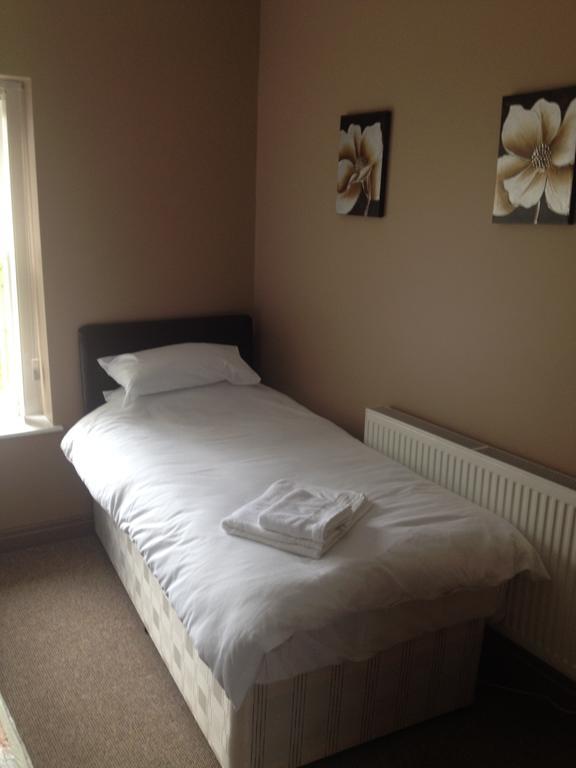 Coach & Horses Bed & Breakfast Tredegar ห้อง รูปภาพ
